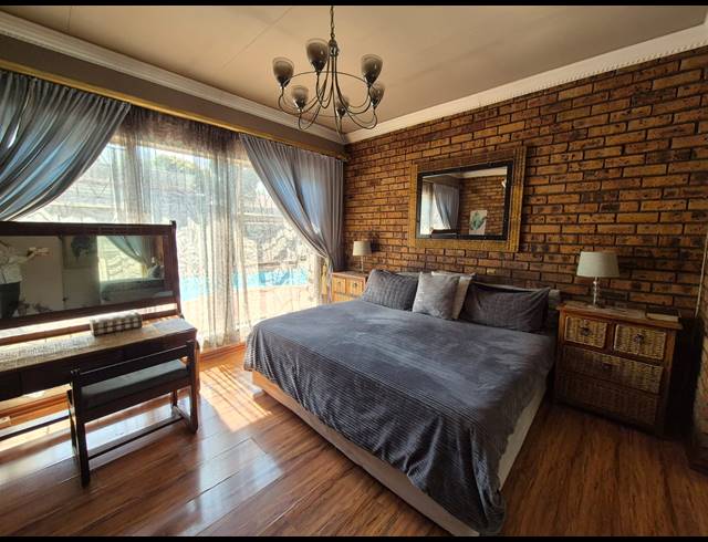 4 BEDROOM HOUSE FOR SALE IN VANDERBIJLPARK SE 2